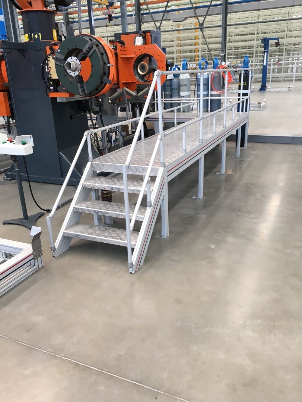 梯子成人看片网站擠壓開模定製