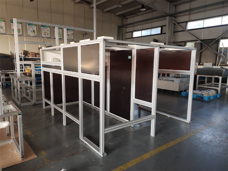 成人看片网站機器設備外罩