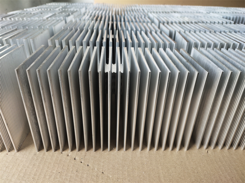 成人看片网站電焊機散熱器